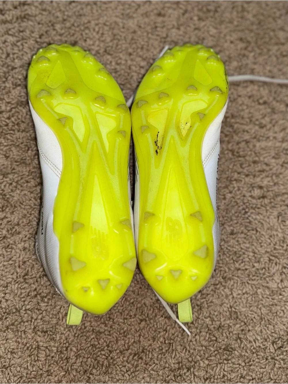 New Balance Kids White and Neon Yellow Mid Lacrosse Cleats Rush v4 Mid size 7